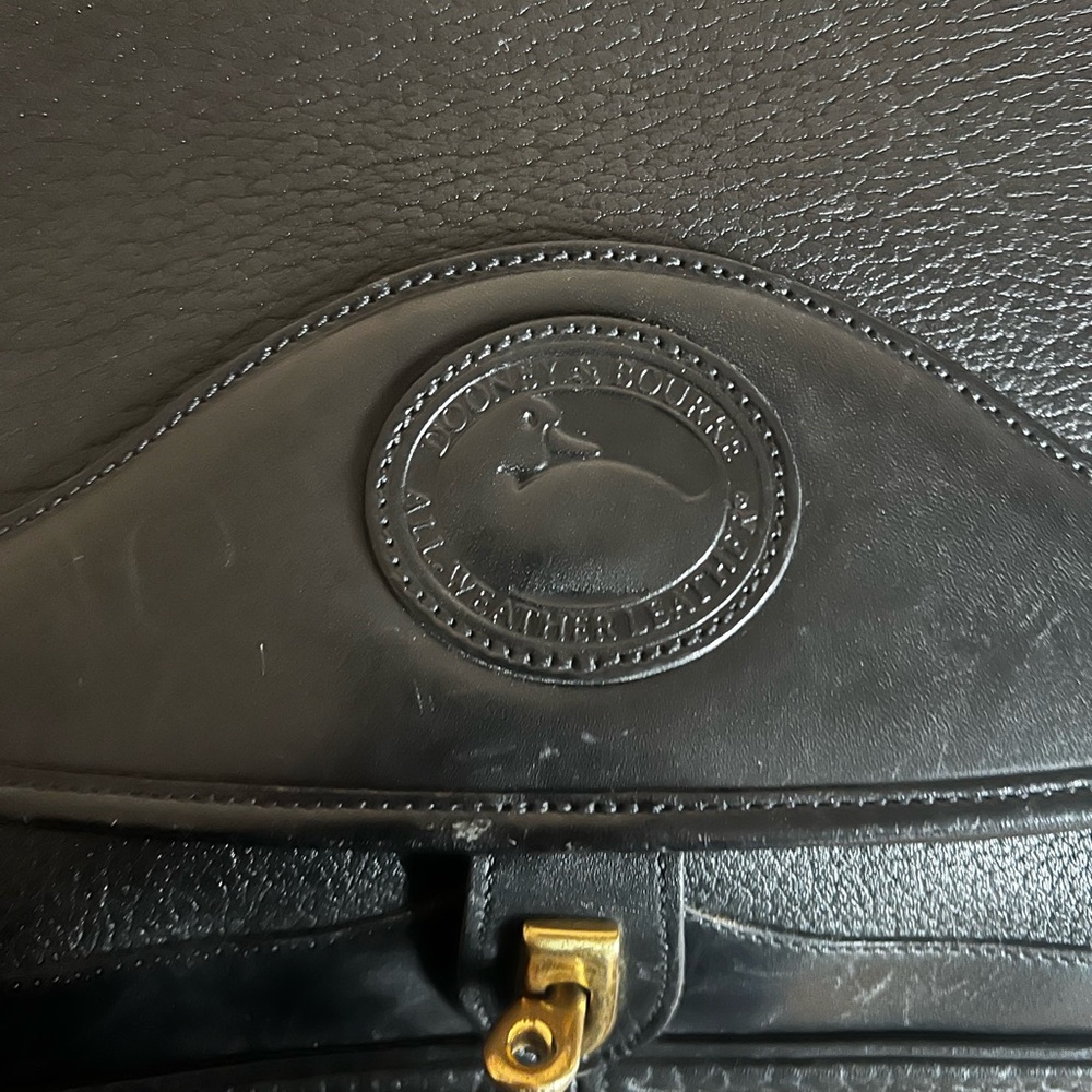 Dooney & Bourke vintage crossbody black all weather leather - Picture 2 of 4